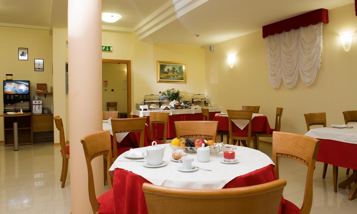 Hotel Montereale Pordenone Esterno foto