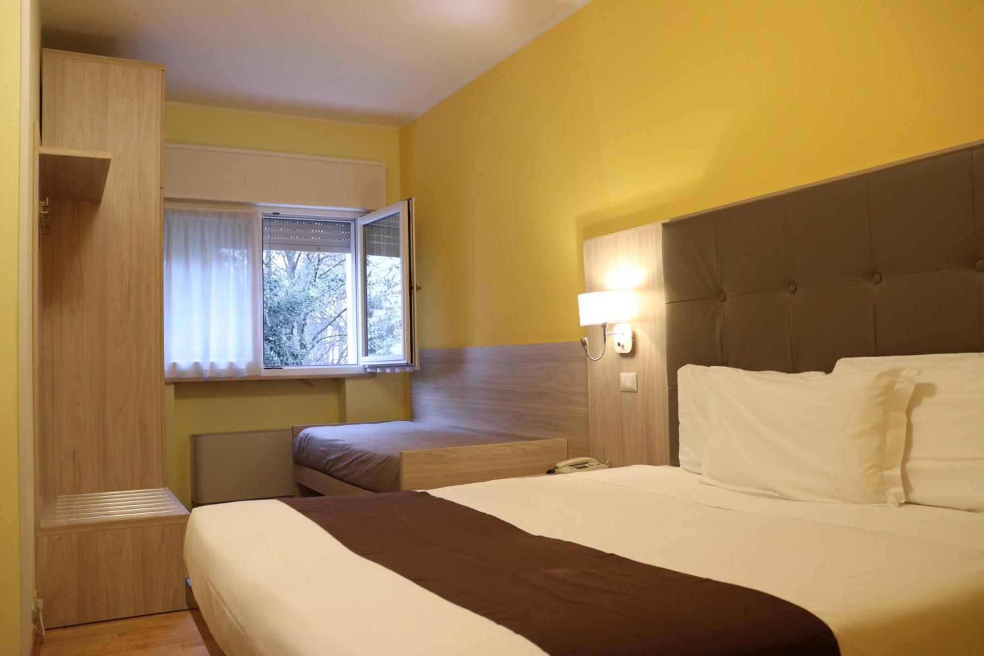 Hotel Montereale Pordenone Esterno foto