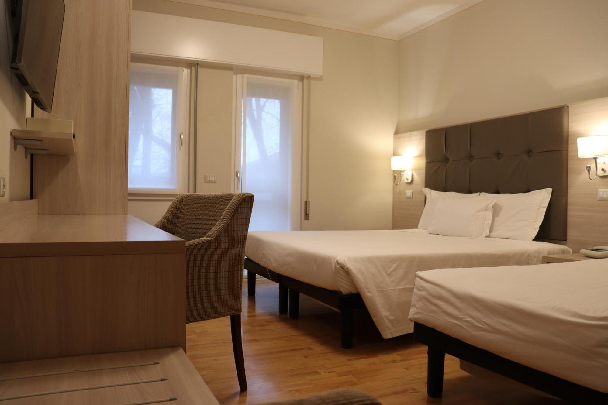 Hotel Montereale Pordenone Esterno foto