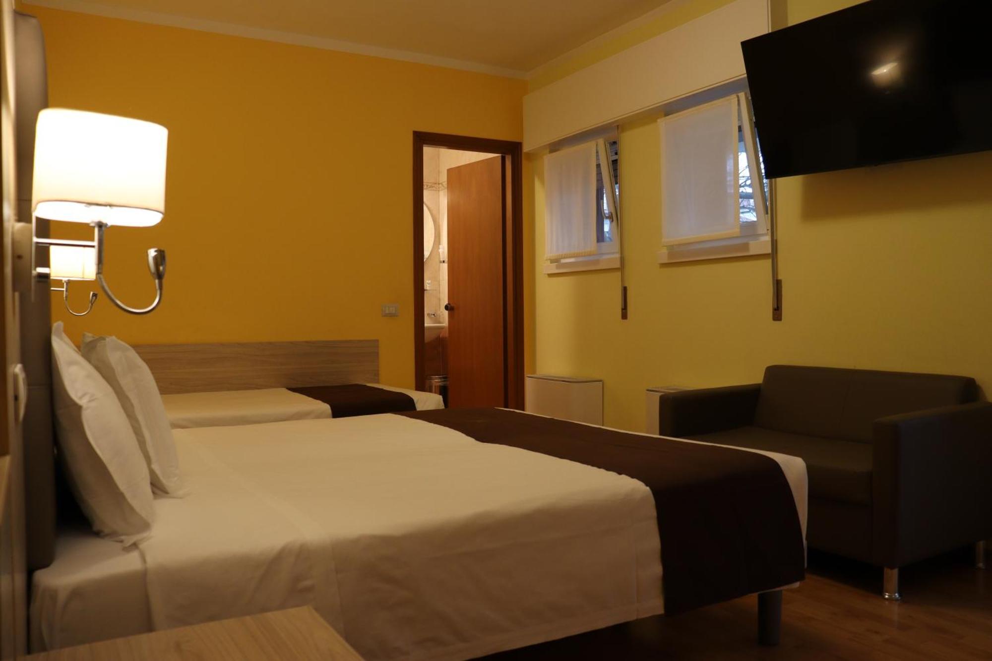 Hotel Montereale Pordenone Esterno foto