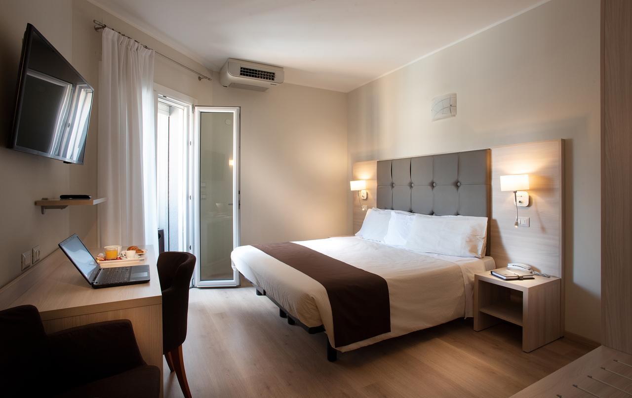 Hotel Montereale Pordenone Esterno foto