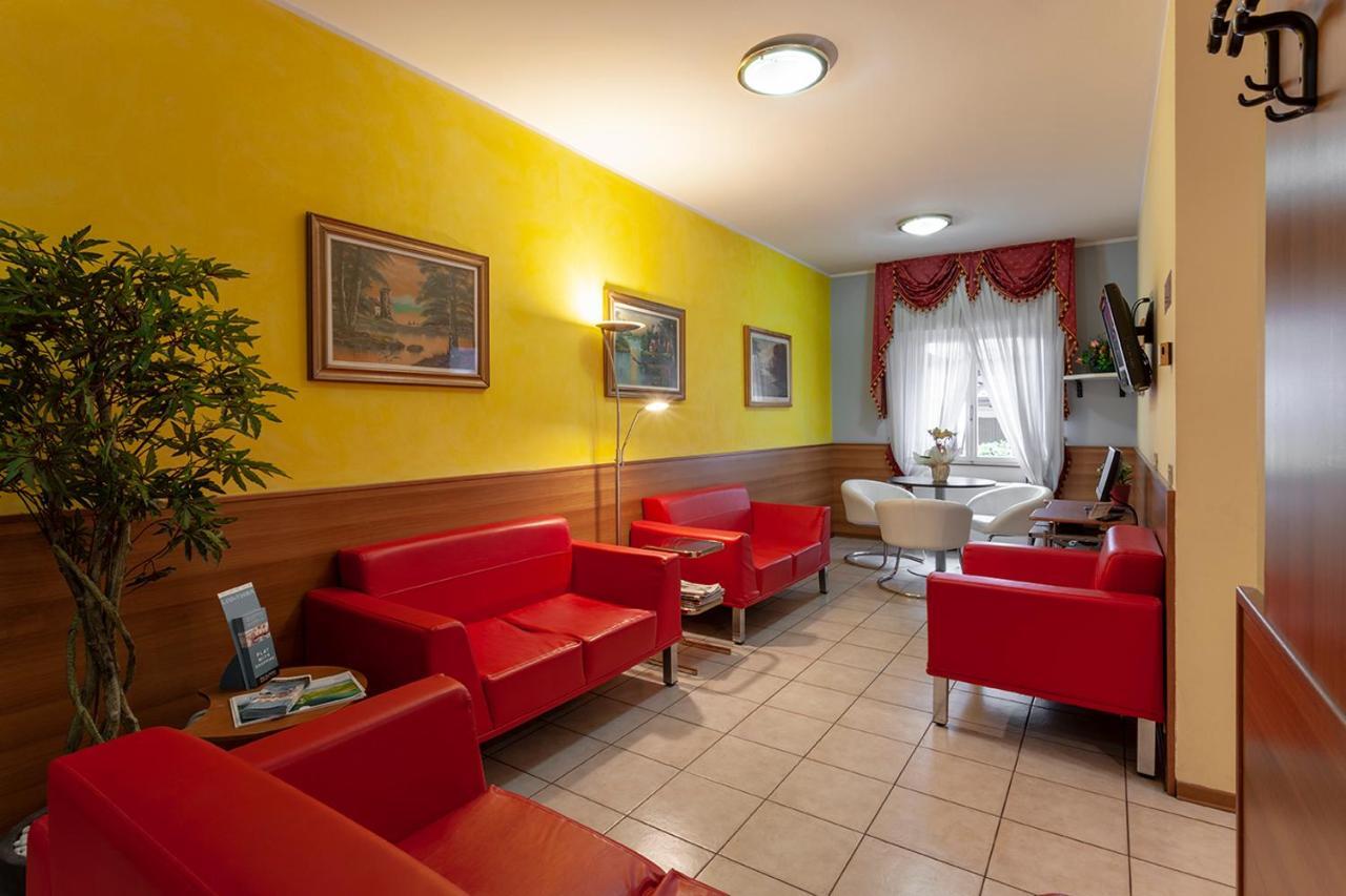 Hotel Montereale Pordenone Esterno foto